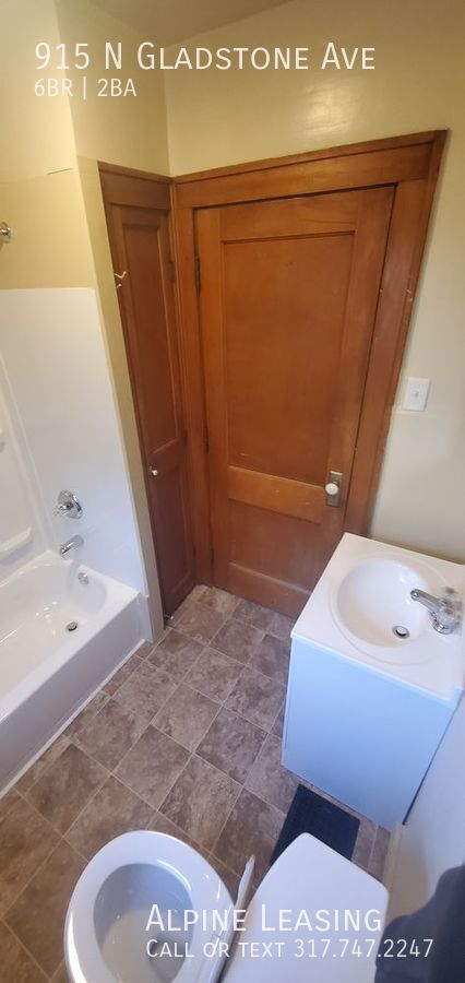 Foto del edificio - Near East 6BR/2BA House w/Garage & Central...