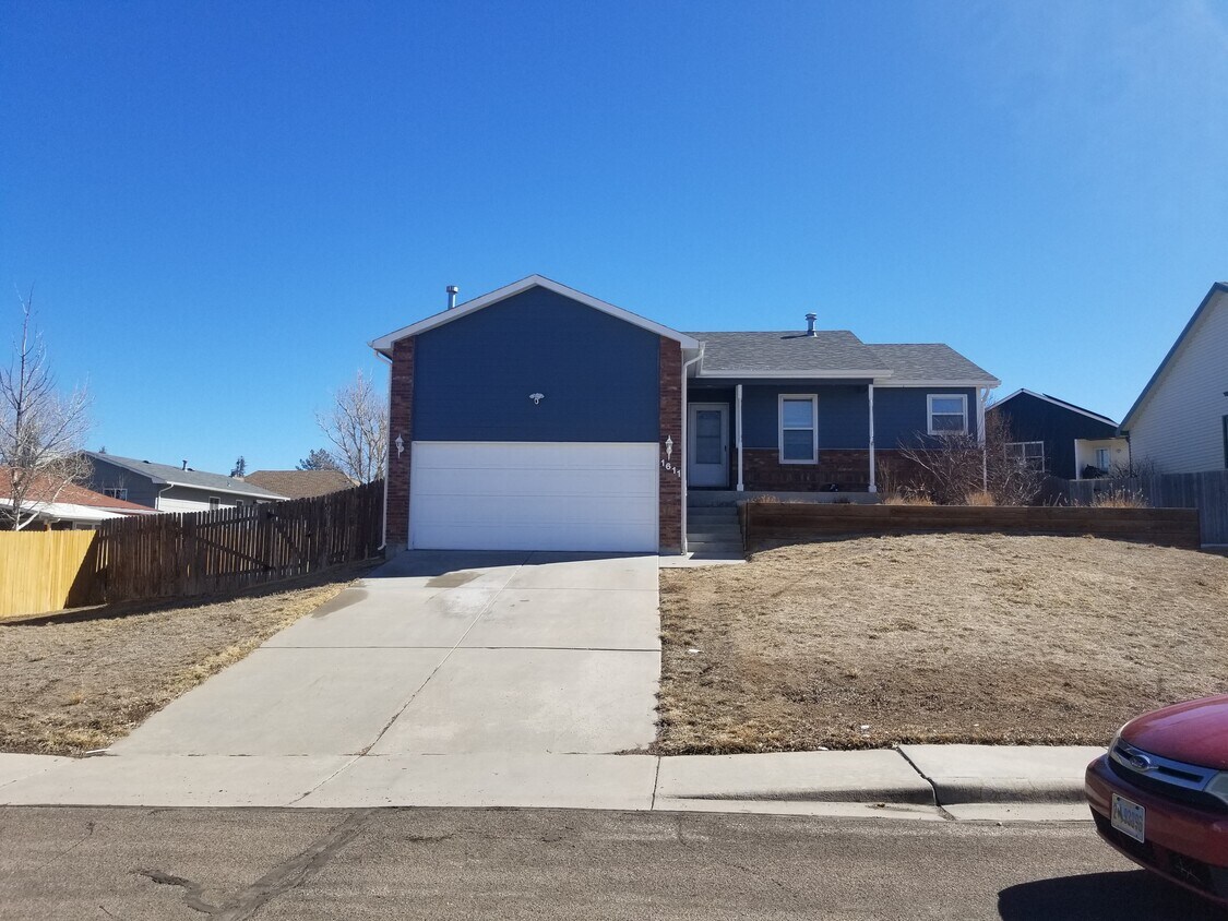 Foto principal - 1611 Red Rock Rd