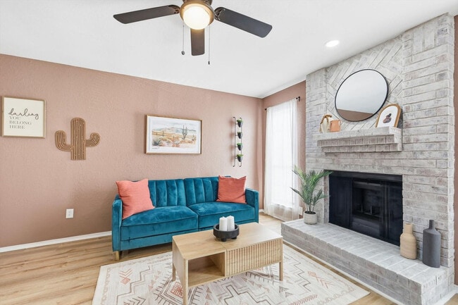 Foto del edificio - 2160 E Arkansas Ln