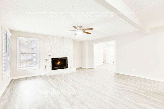 Foto del edificio - 584 Rock Shadow Ct