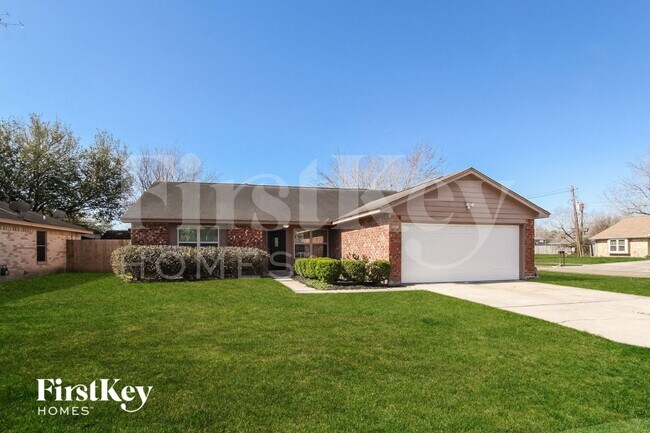 Building Photo - 3818 Rosemont Dr