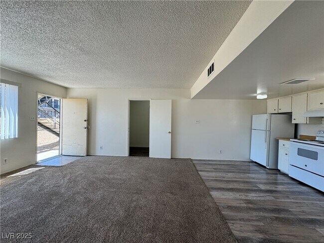 Foto del edificio - 922 N 1st St
