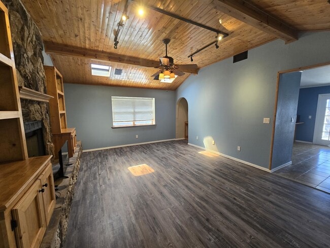 Building Photo - 1548 Bosc Ct