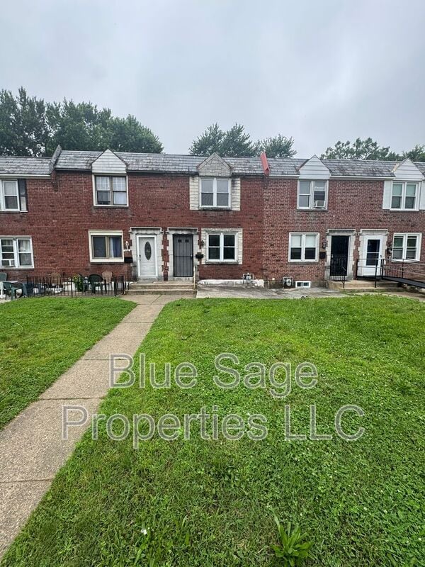 Primary Photo - 554 S 4th St