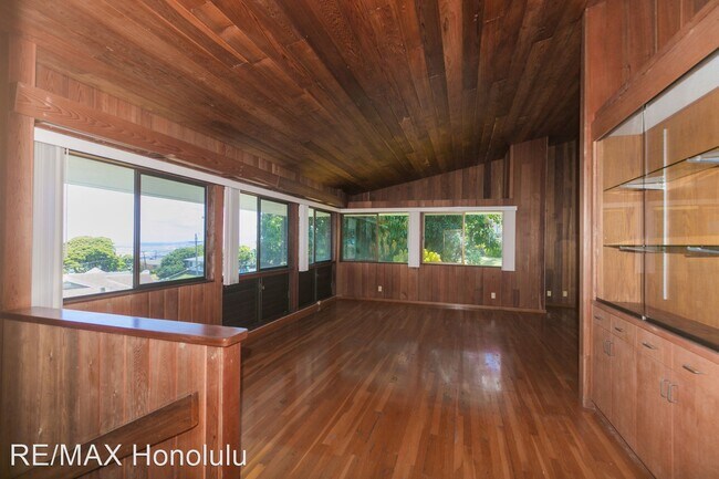 Building Photo - 4 br, 4 bath House - 2905 Pacific Heights Rd