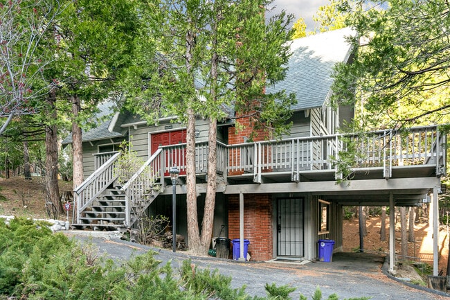 Building Photo - 596 Pioneer Rd