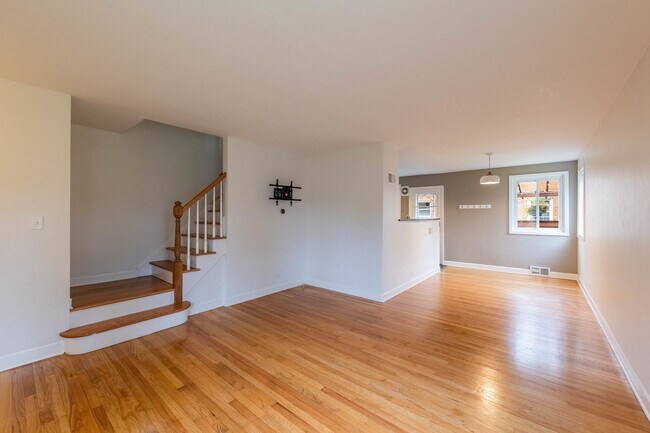 Building Photo - 1442 N Harlem Ave