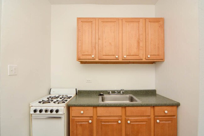 Foto del edificio - 4851 N Damen Ave