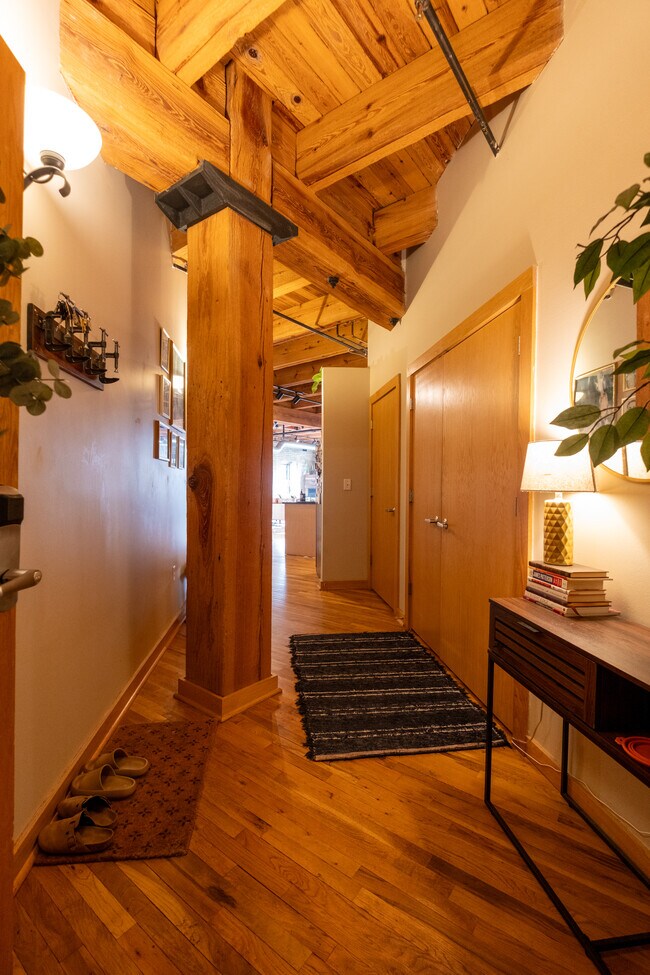 Foto del edificio - 413 N 2nd St