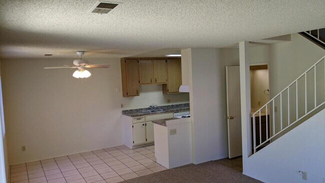 Foto del edificio - 9138 Winter Gardens Blvd
