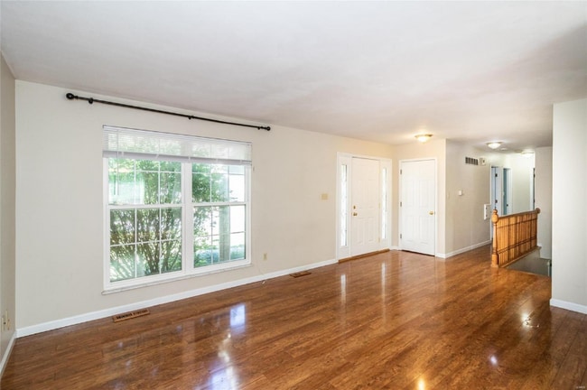 Building Photo - 651 Clear Creek Ct