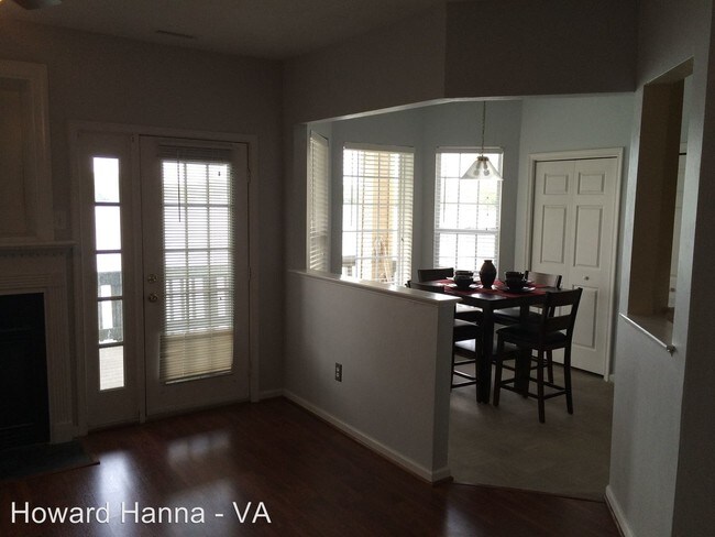 Foto del edificio - 3 br, 2 bath House - 5308 Summer Crescent