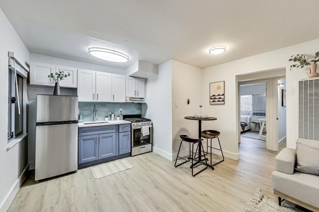 Foto del edificio - 1125 E 18th St
