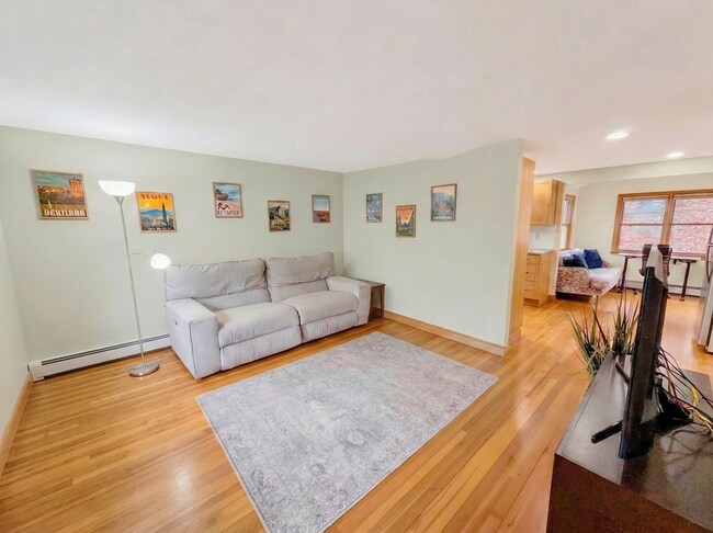 Foto del edificio - Beautiful House Available in Wakefield MA!