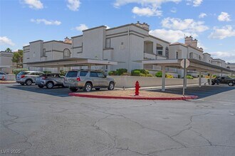 Building Photo - 3150 N Soft Breezes Dr