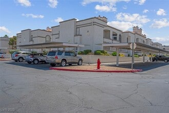 Building Photo - 3150 N Soft Breezes Dr