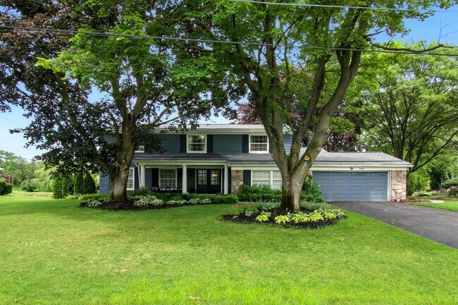 Foto del edificio - 5840 Sutters Ln