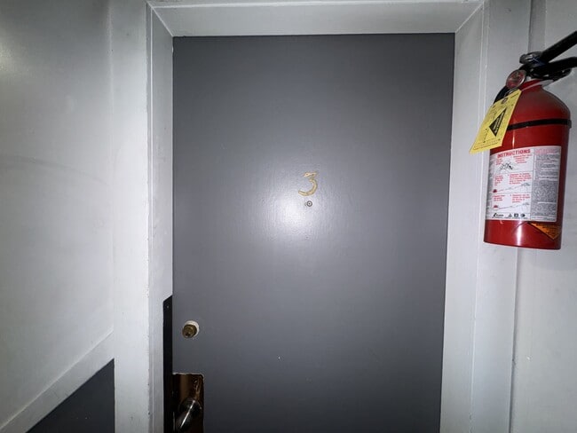 Photo du bâtiment - 400 Lutz St