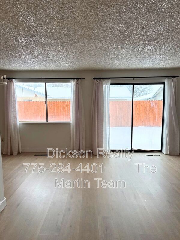 Foto del edificio - 1702 Bonita Vista Dr