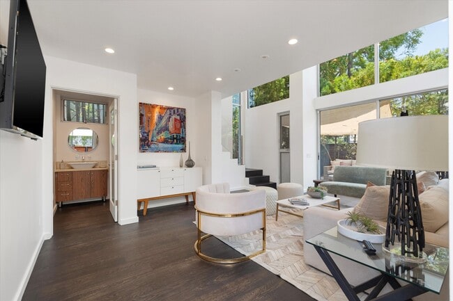 Building Photo - 483 Carroll Canal Ct