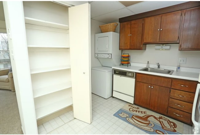 Interior Photo - Clover Tree Apartments