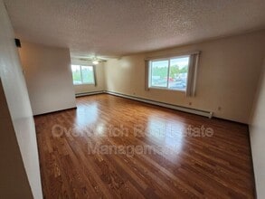 Building Photo - 8607 Corbin Dr