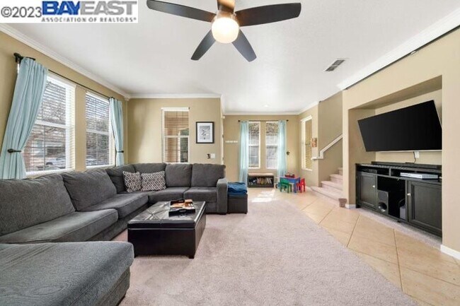 Foto del edificio - 625 Humbert St