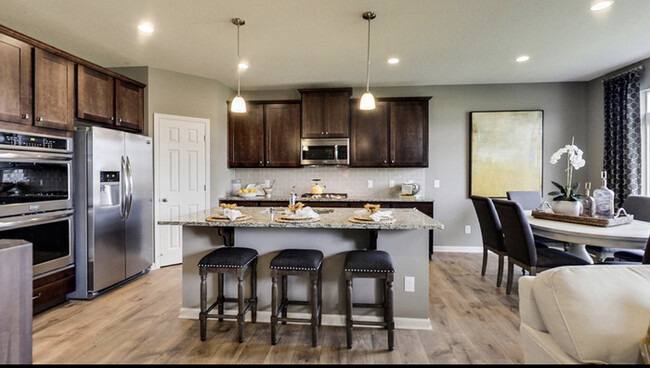 Foto del edificio - Gorgeous 4 Bedroom, 3.5 Bath Single Family...