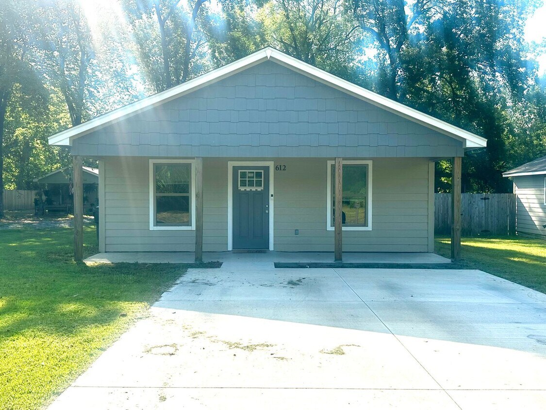 Foto principal - 2Bed 1 Bath New Construction-Muskogee OK