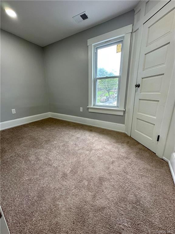 Foto del edificio - 94 Linden Ave