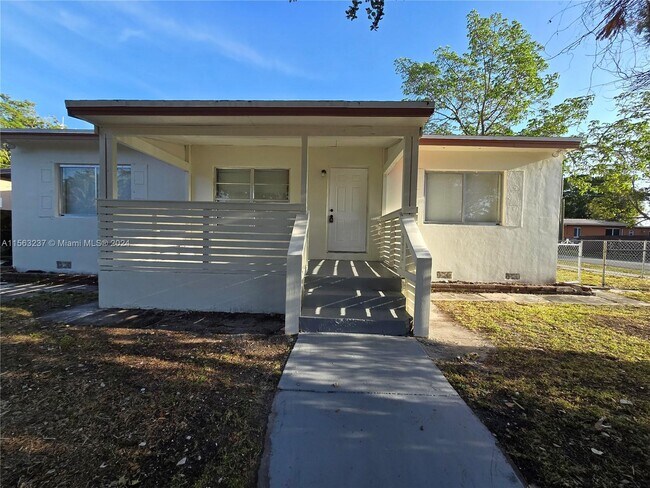 Foto del edificio - 1401 NW 115th St