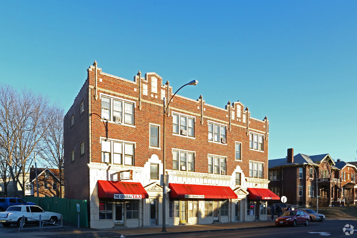 Building Photo - 4054 S Grand Blvd
