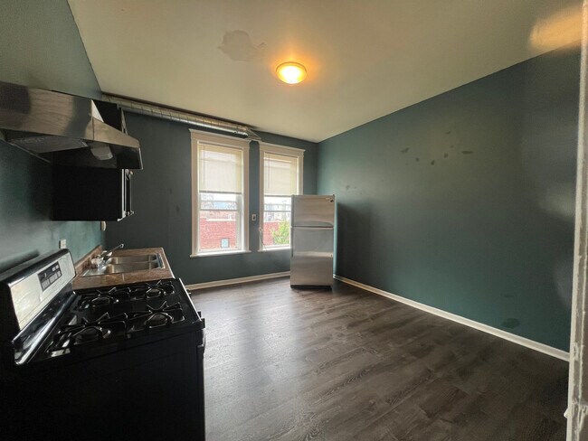 Foto del edificio - 2356 S Drake Ave