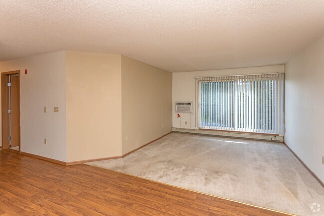 2HAB, 1BA - 918SF - Cedar Ridge