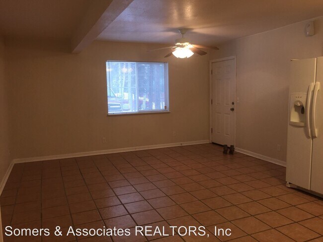 Foto del edificio - 3155 Bacchus Ct