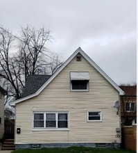 Building Photo - 6013 Lausche Ave
