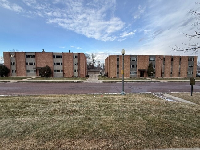 Foto del edificio - 100 W 17th St