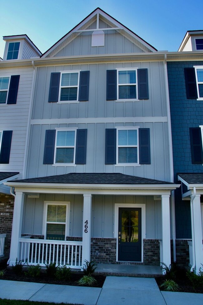 Foto del edificio - 466 Blair Rd