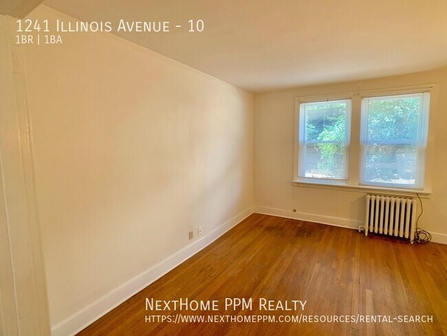Building Photo - July or August move in, 1 Bedroom in Heart...