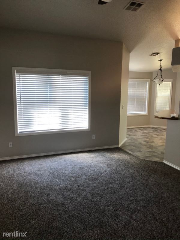 Building Photo - 3 br, 2 bath House - 6427 E Dannsmore Dr