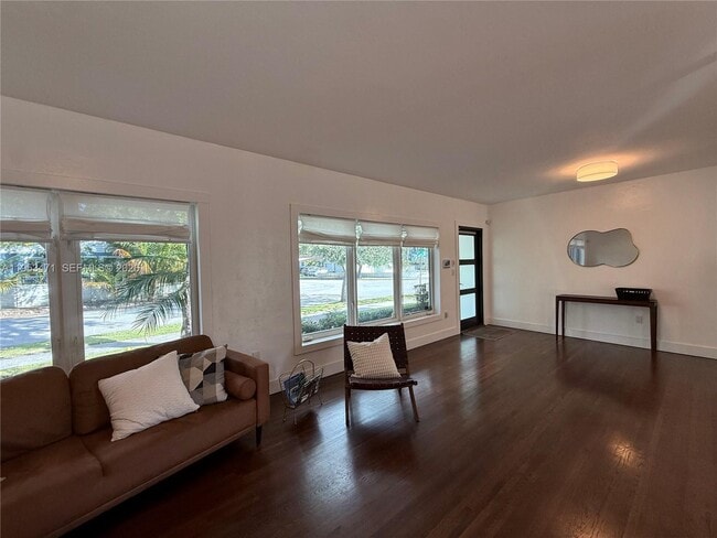 Foto del edificio - 2728 Kirk St