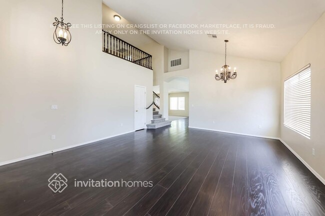 Building Photo - 7447 W Trails Dr