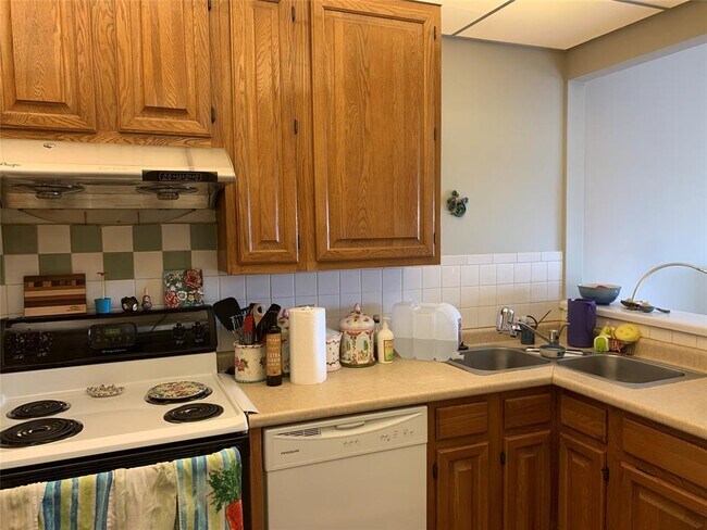 Foto del edificio - 2211 S Braeswood Blvd