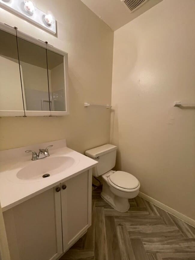 Building Photo - 8439 E Coronado Rd