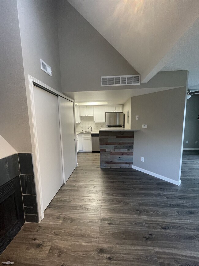 Building Photo - 12486 W Nevada Pl