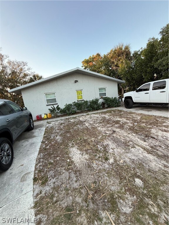 Foto del edificio - 11350 Pendleton St