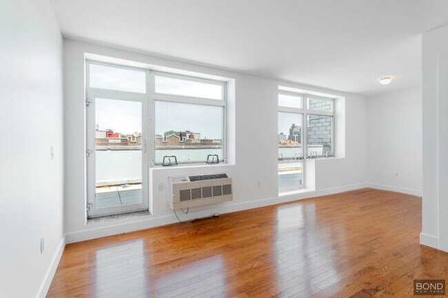 Building Photo - 1 bedroom in Astoria NY 11102