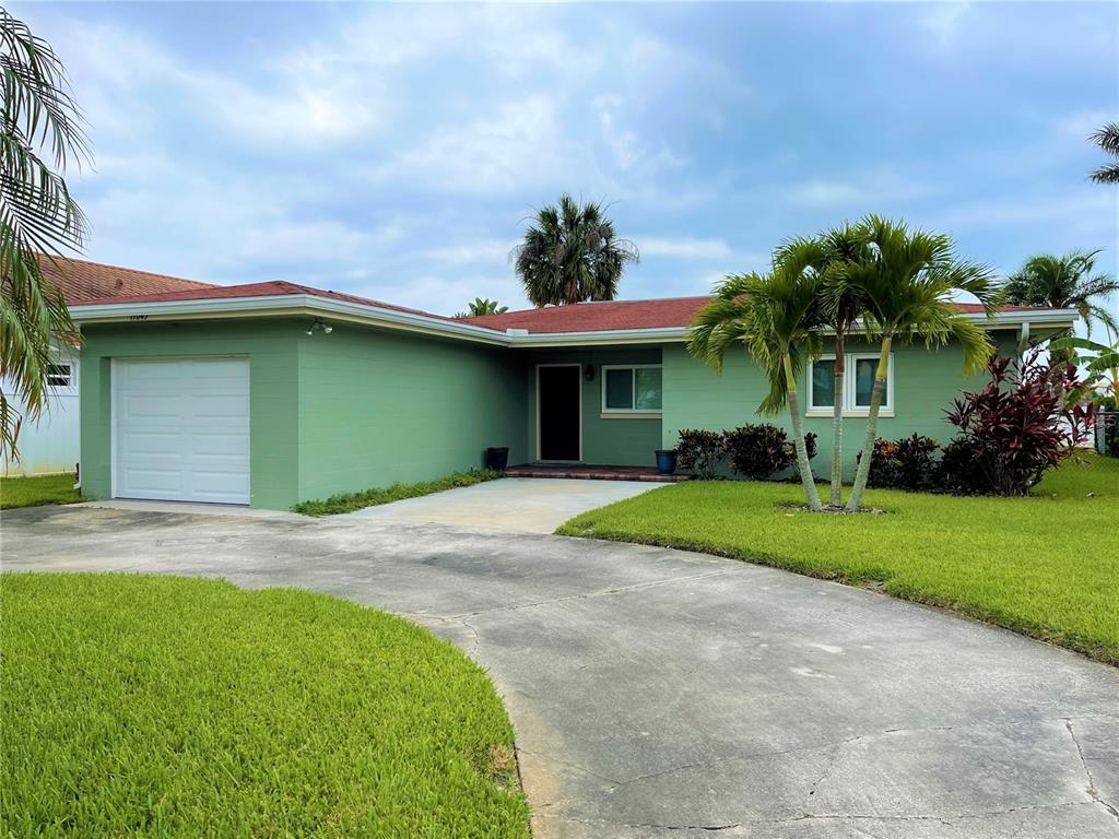 Primary Photo - 17045 Dolphin Dr