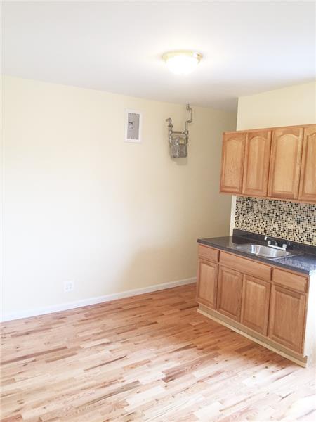 Primary Photo - 2372 Hughes Ave