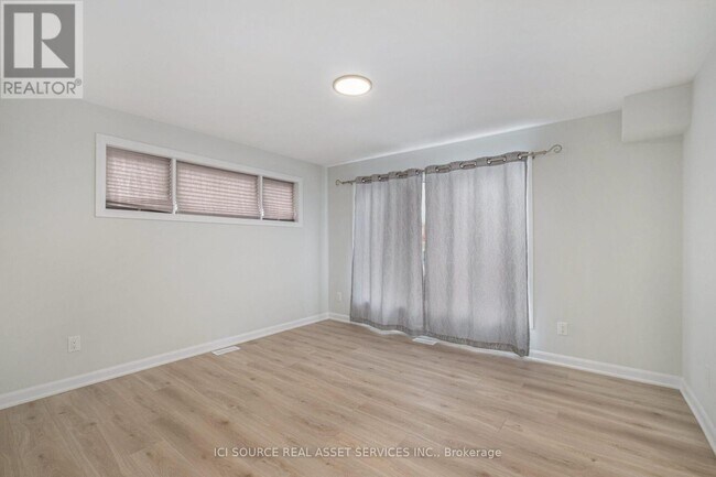 Building Photo - 801 Glenroy Gilbert Dr